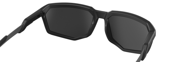 [Matte Black/CAPTIVATE™ Grey (Non-Polarized)]